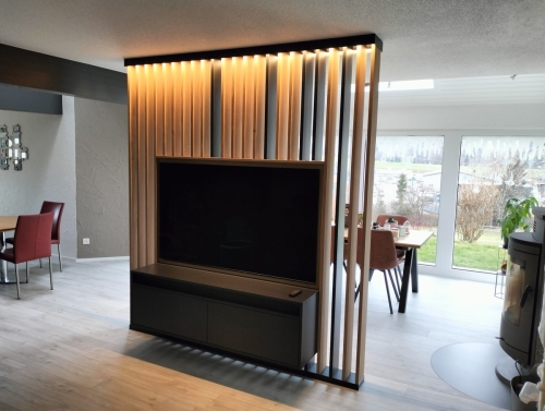 Paroi TV en bois & métal avec meuble suspendu